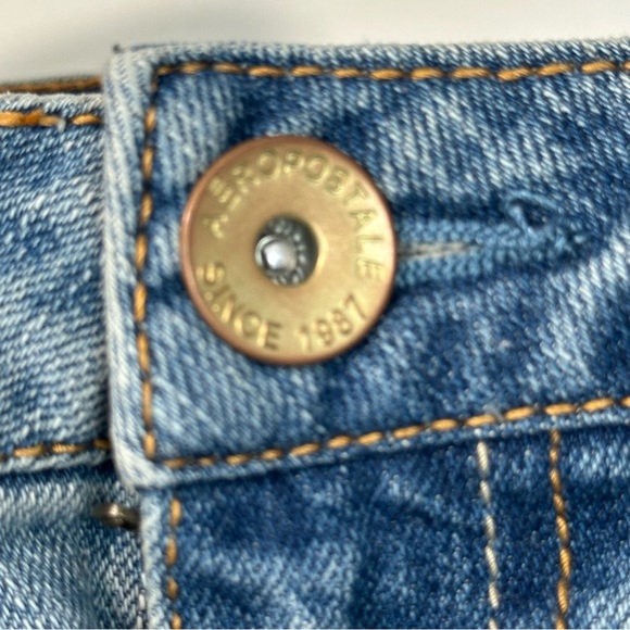 Aeropostale Bayla Skinny Jeans Women's 8 REG Light Wash Low Rise Distres… - Picture 13 of 16